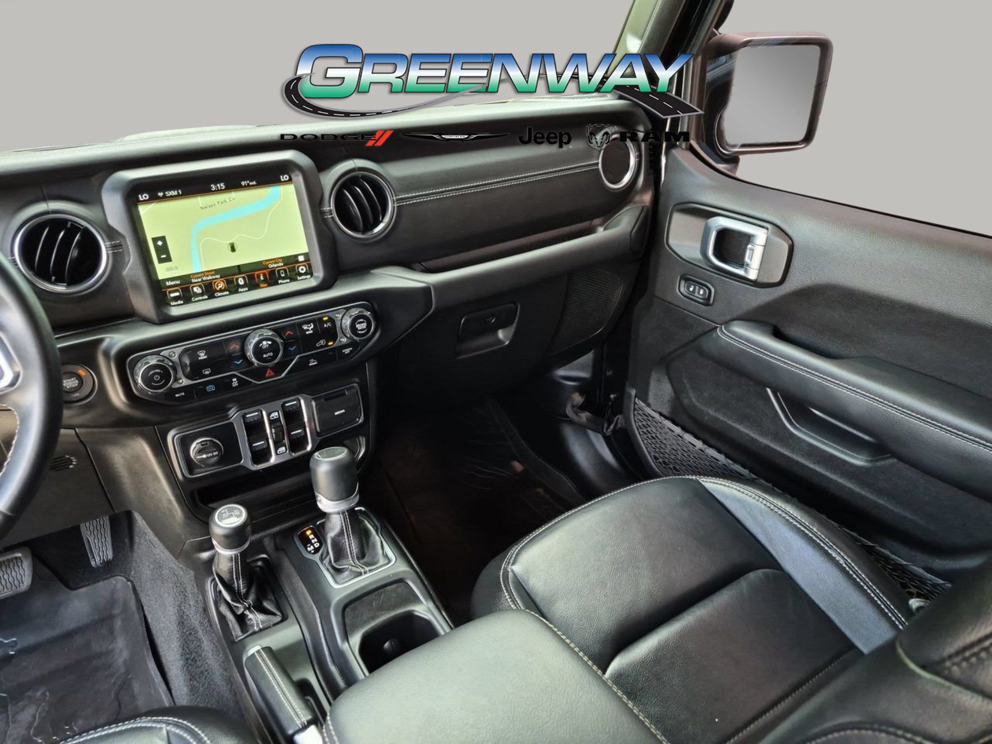 Used 2022 Jeep Wrangler Unlimited Sahara AWD/4WD image 11