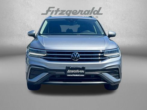 Used 2023 Volkswagen Tiguan SE AWD/4WD image 6