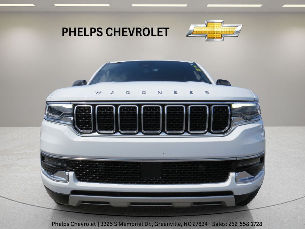Used 2024 Jeep Wagoneer Series II w/ Flexible Seating Group RWD image 3