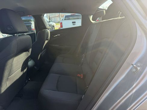 Used 2024 Chevrolet Malibu RS FWD image 11