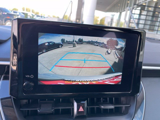 Used 2025 Toyota Corolla LE FWD image 10