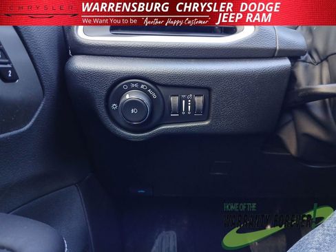 New 2026 Chrysler Pacifica Select image 34