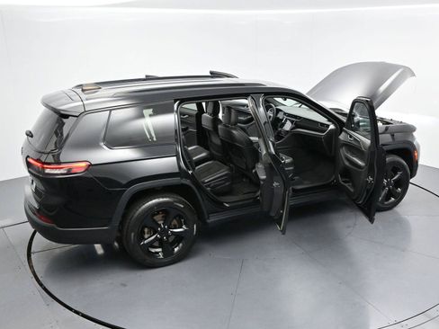 Used 2023 Jeep Grand Cherokee L Laredo AWD/4WD image 36