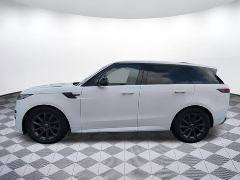 Used 2024 Land Rover Range Rover Sport Dynamic SE AWD/4WD image 2