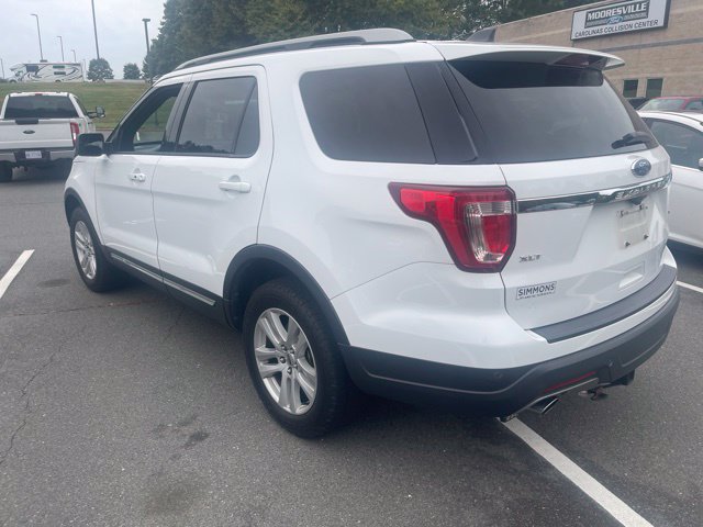 Used 2019 Ford Explorer XLT AWD/4WD image 3