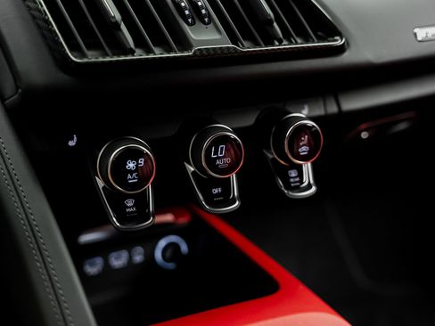 Used 2018 Audi R8 V10 plus AWD/4WD image 48