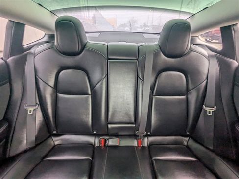 Used 2022 Tesla Model 3 Long Range image 27