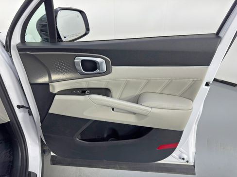 Used 2022 Kia Sorento SX image 43