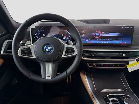 New 2026 BMW X5 xDrive50e w/ M Sport Package image 26