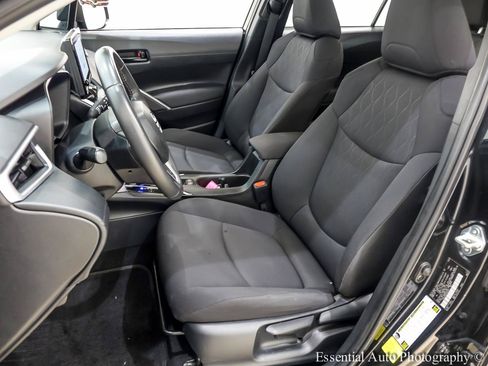 Used 2024 Toyota Corolla Cross LE AWD/4WD image 13