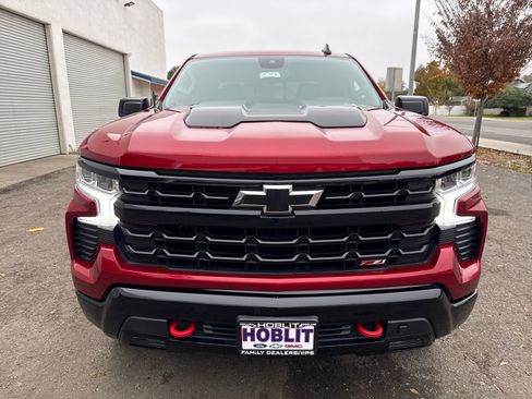 Used 2024 Chevrolet Silverado 1500 LT Trail Boss w/ Convenience Package II image 8