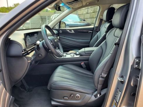 Used 2025 Genesis GV80 2.5T Standard image 5