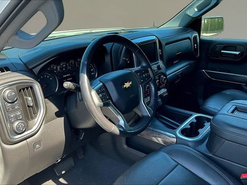 Used 2021 Chevrolet Silverado 1500 LTZ w/ LTZ Premium Package AWD/4WD image 15