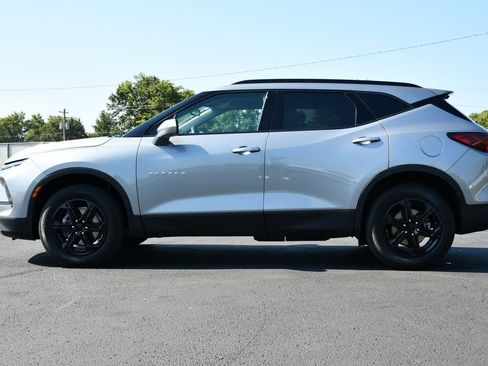 Used 2023 Chevrolet Blazer LT w/ Convenience Package FWD image 4