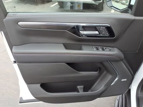 New 2026 Chevrolet Suburban RST w/ Advanced Technology Package image 11