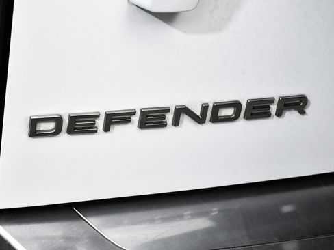 Used 2023 Land Rover Defender 110 S AWD/4WD image 88
