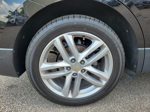 Used 2020 Chevrolet Equinox Premier FWD image 30