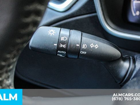Used 2026 Toyota Corolla Cross XLE FWD image 29