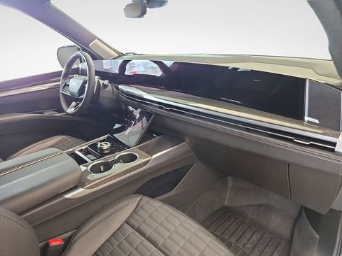 Used 2026 Cadillac Escalade ESV V AWD/4WD image 40