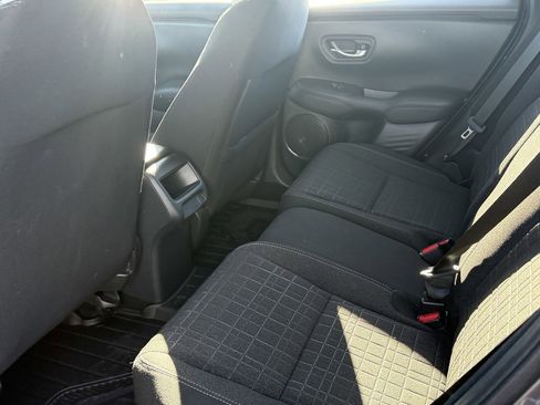 Certified 2025 Honda HR-V LX image 23