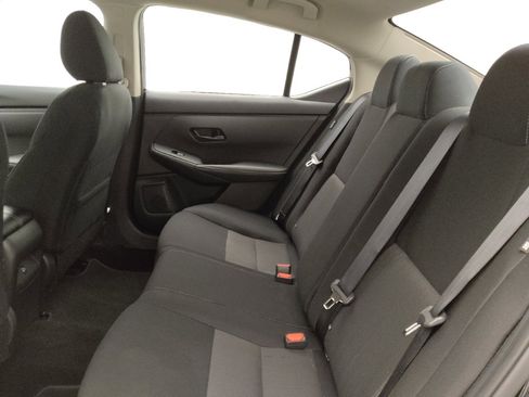 Used 2025 Nissan Sentra SV FWD image 18