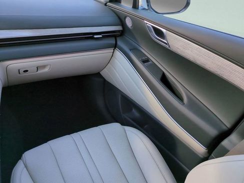 New 2026 Genesis GV80 2.5T Select image 14