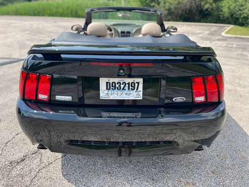 Used 2003 Ford Mustang GT RWD image 8