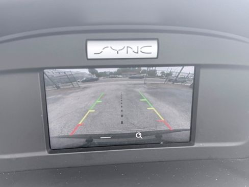 Used 2017 Ford Escape SE FWD image 19