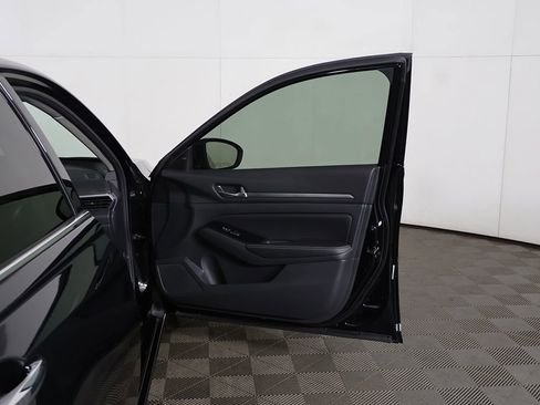 Used 2024 Nissan Altima 2.5 SL FWD image 22