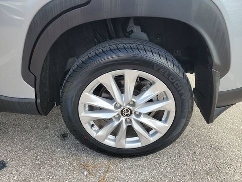 Certified 2024 Toyota Corolla Cross LE FWD image 30