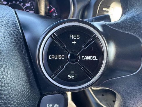 Used 2018 Kia Soul + FWD image 17