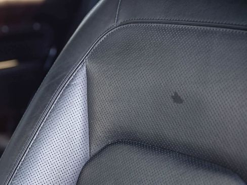 Used 2024 Land Rover Defender 110 X image 28