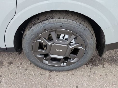 New 2026 Kia Carnival EX image 39