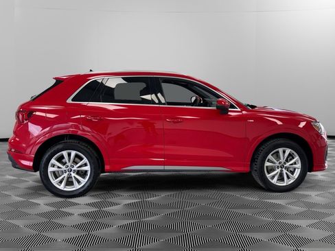 Used 2025 Audi Q3 2.0T Premium image 9