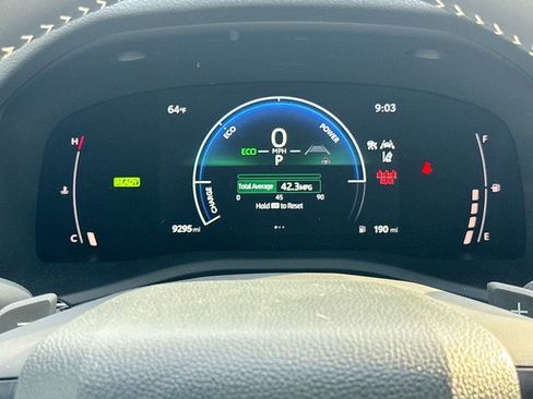 Used 2026 Toyota Camry SE image 3