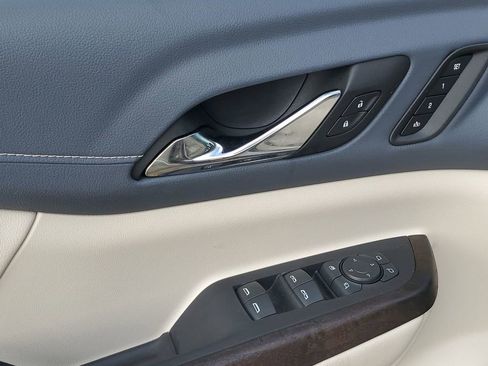 Used 2022 GMC Acadia Denali w/ Denali Ultimate Package image 47