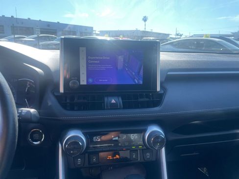 Used 2025 Toyota RAV4 XLE w/ Weather Package image 17