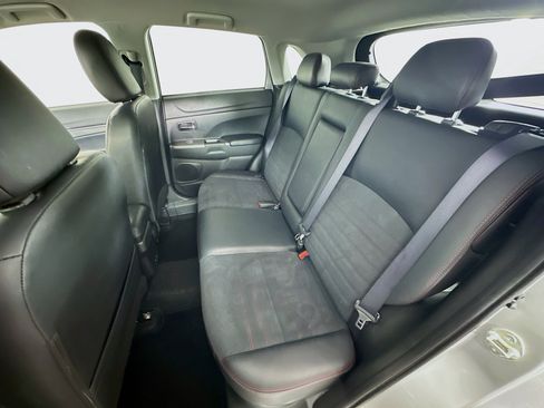 Used 2024 Mitsubishi Outlander Sport SE image 26