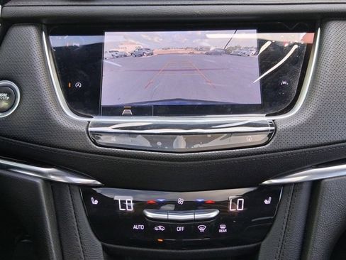 Used 2023 Cadillac XT6 Luxury w/ LPO, Floor Liner Package image 11