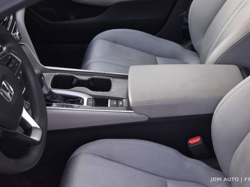Used 2018 Honda Accord EX image 28