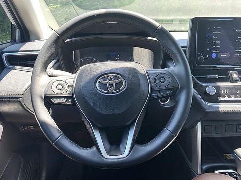 Certified 2023 Toyota Corolla Cross LE FWD image 13