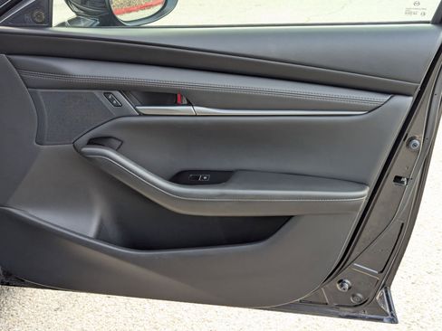 Used 2025 MAZDA MAZDA3 s image 28