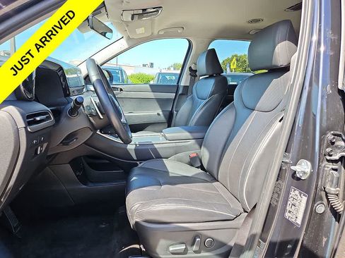 Used 2025 Hyundai Palisade SEL FWD image 13
