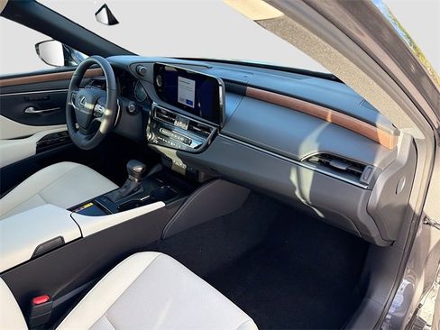 New 2025 Lexus ES 350 w/ Premium Package image 14