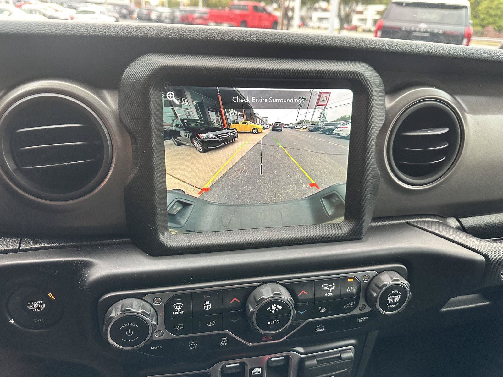 Used 2022 Jeep Gladiator Sport AWD/4WD image 28