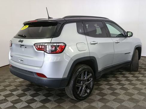Used 2026 Jeep Compass Limited AWD/4WD image 13