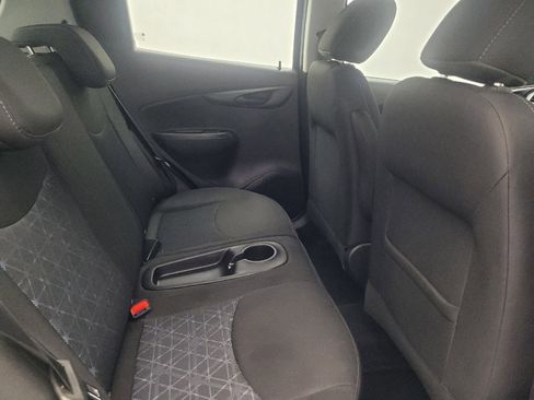 Used 2021 Chevrolet Spark LT image 19