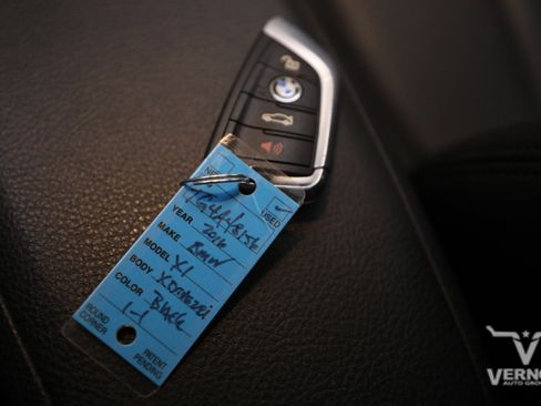 Used 2016 BMW X1 xDrive28i image 12