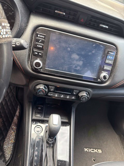 Used 2023 Nissan Kicks SR w/ SR Premium Package FWD image 4