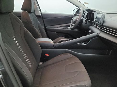 Used 2021 Hyundai Elantra SEL image 21